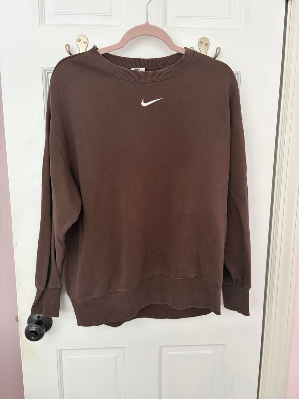 Brown nike crew neck